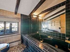 11 Hutchins Cir, Lynnfield MA 01940