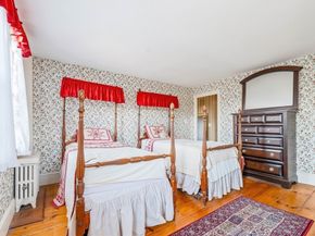 278 Main Street, Kingston MA 02364