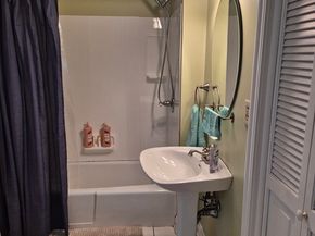 757 South St, Southbridge MA 01550