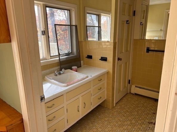 10 Oak Rd, Middleton MA 01949