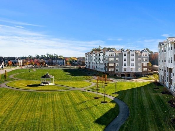 320 Martins Landing 406, North Reading MA 01864