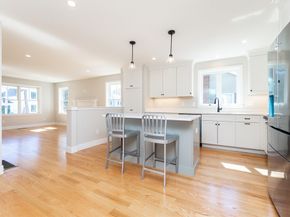 28 Fairview Ave, Ipswich MA 01938