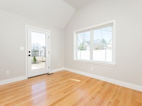 28 Fairview Ave, Ipswich MA 01938