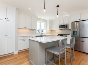 28 Fairview Ave, Ipswich MA 01938