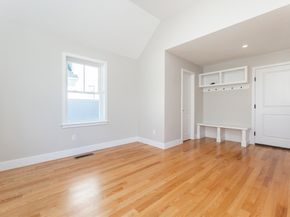 28 Fairview Ave, Ipswich MA 01938