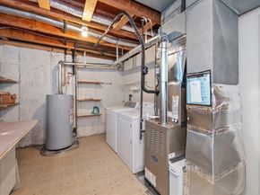 18 Breakwater Drive 18, Chelsea MA 02150