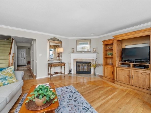 18 Breakwater Drive 18, Chelsea MA 02150