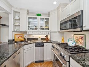 18 Breakwater Drive 18, Chelsea MA 02150