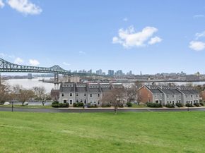 18 Breakwater Drive 18, Chelsea MA 02150