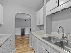 113 Spruce St, Leominster MA 01453