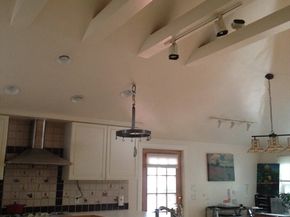 12 Inis Cir, Newton MA 02465