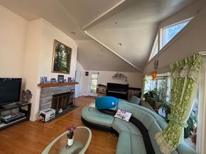 12 Inis Cir, Newton MA 02465