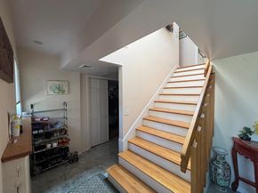 12 Inis Cir, Newton MA 02465