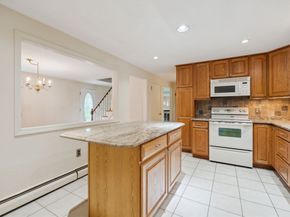 103 Central St, Newbury MA 01922