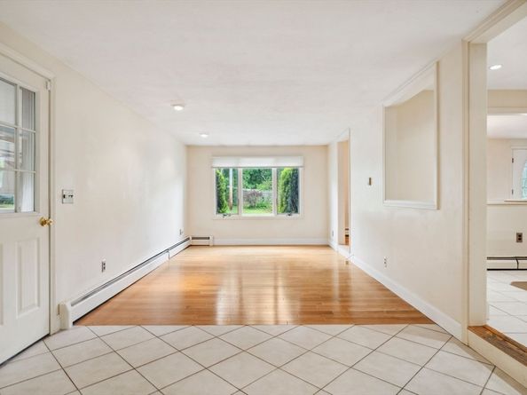103 Central St, Newbury MA 01922