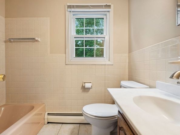 103 Central St, Newbury MA 01922