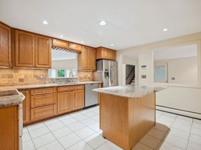 103 Central St, Newbury MA 01922