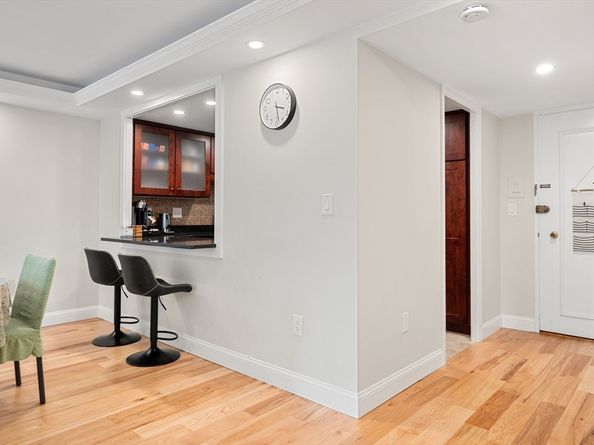 45 Longwood Avenue 212, Brookline MA 02446