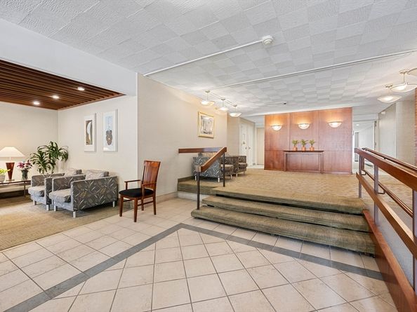 45 Longwood Avenue 212, Brookline MA 02446
