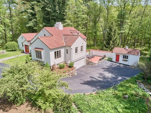 144 Pine St, Dover MA 02030