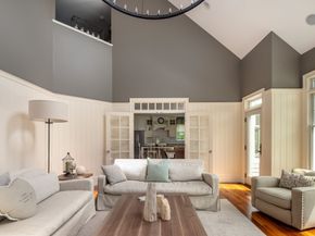 6 Ocean Breeze Ln, Mattapoisett MA 02739