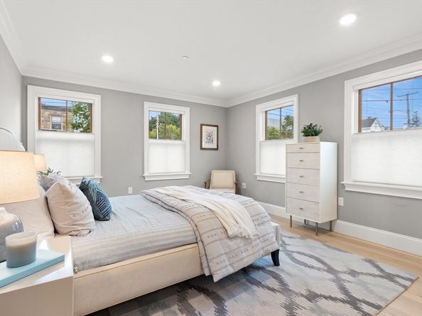36 Broadway Ave, Rockport MA 01966
