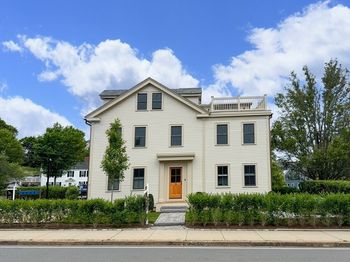 36 Broadway Ave