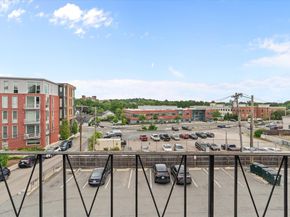 26 Waverly St 410, Boston MA 02135