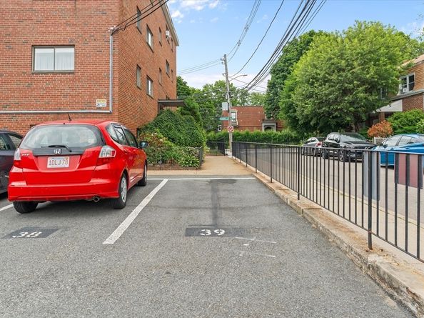 26 Waverly St 410, Boston MA 02135