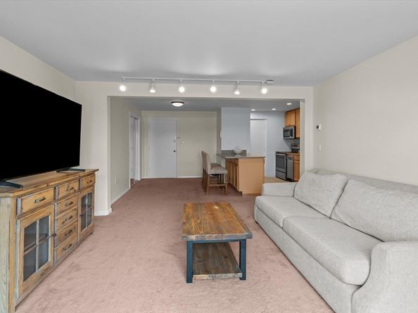 26 Waverly St 410, Boston MA 02135