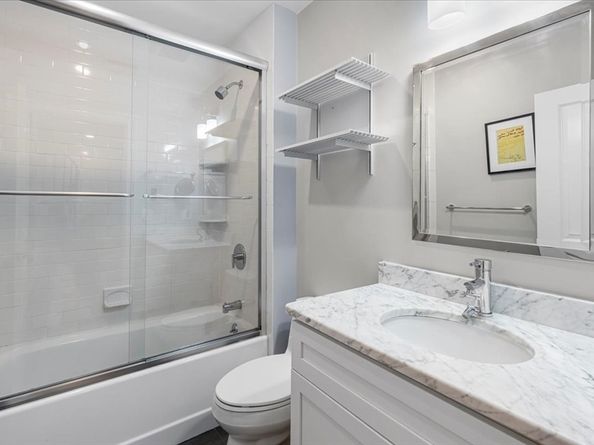 21 Hale St 21, Newton MA 02464