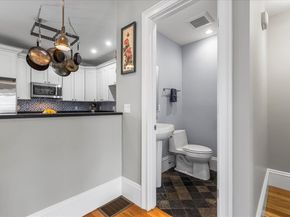 21 Hale St 21, Newton MA 02464