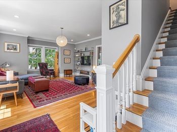 21 Hale St