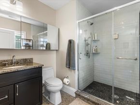 21 Hale St 21, Newton MA 02464