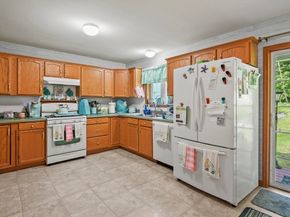 3 Newton Street, Barre MA 01005