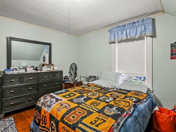 3 Newton Street, Barre MA 01005