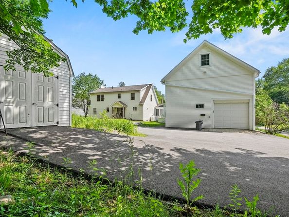3 Newton Street, Barre MA 01005