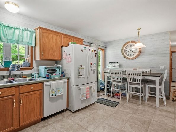 3 Newton Street, Barre MA 01005