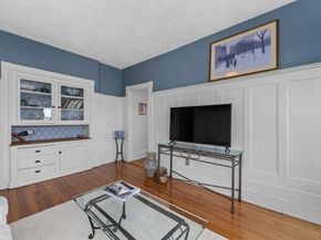 14 Linden St 8, Brookline MA 02445