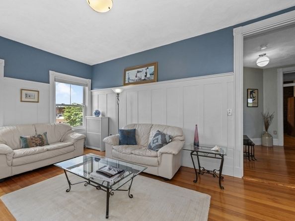 14 Linden St 8, Brookline MA 02445