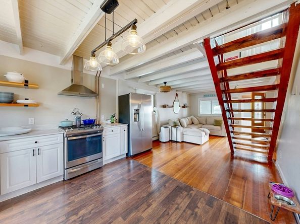 88 Grand View Ave, Winthrop MA 02152