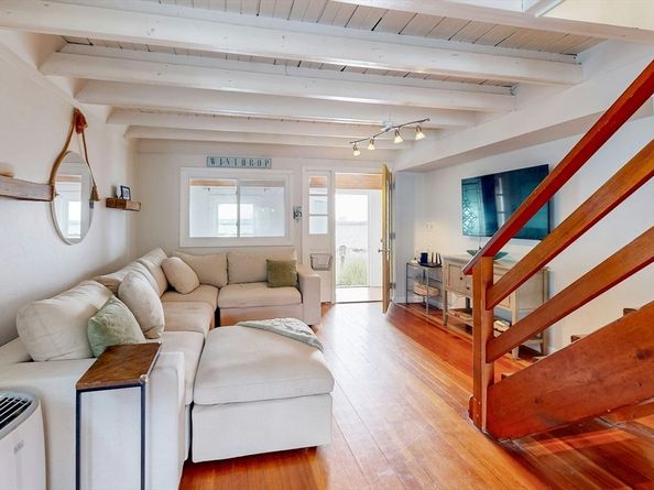 88 Grand View Ave, Winthrop MA 02152