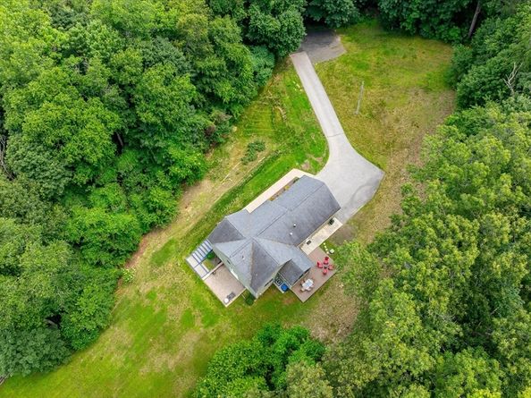 16 Dixon Ave, Auburn MA 01501