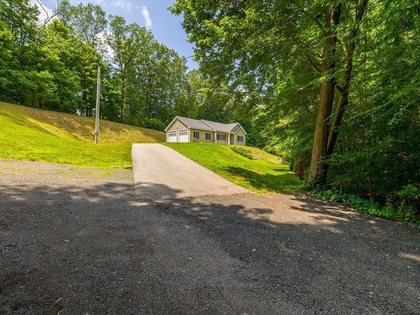 16 Dixon Ave, Auburn MA 01501