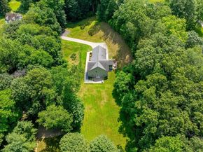 16 Dixon Ave, Auburn MA 01501
