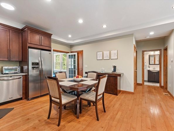 16 Dixon Ave, Auburn MA 01501
