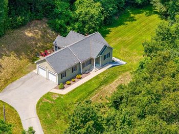 16 Dixon Ave
