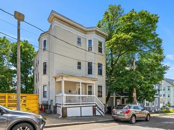 76 Bellevue St