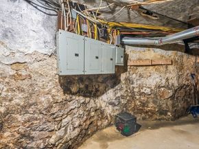 76 Bellevue St, Boston MA 02125