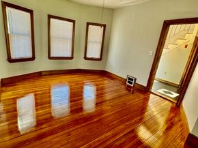 10 Clay Ave, Everett MA 02149